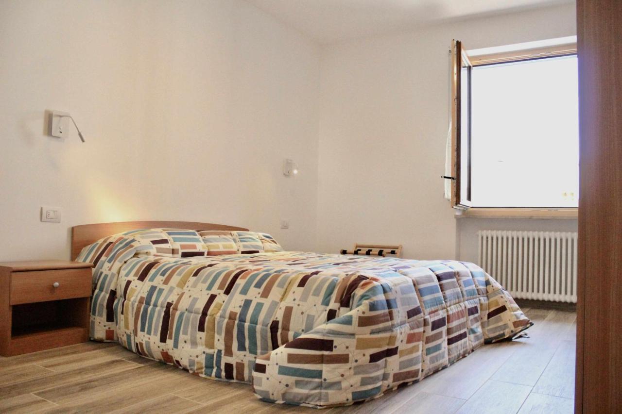 Casa Del Tempo Rosa Tassullo Ospitar Leilighet Eksteriør bilde